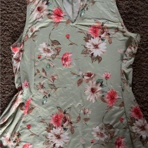 Agnes & Dora Mint Green Floral V-Neck Tank